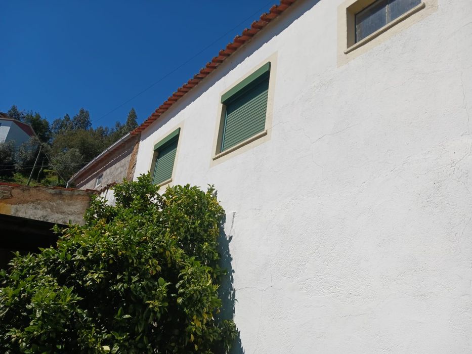 Moradia T2 a 15 min de Coimbra junto aorio Ceira