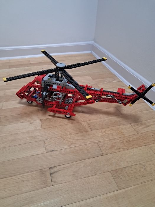 Lego Technic 8856 czerwony helikopter