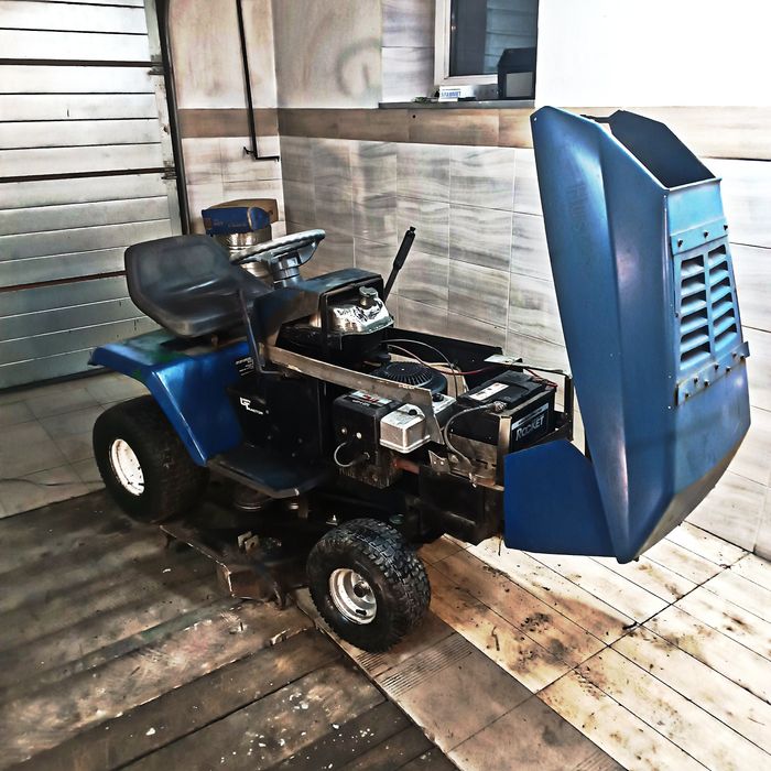 Traktorek Husqvarna LT 960-12