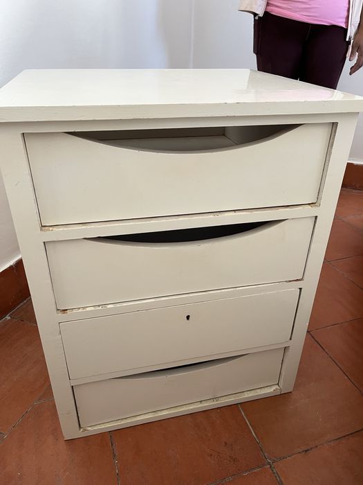 Mesinha/Módulo de gavetas branco 56 cms para roupeiro – bom estado