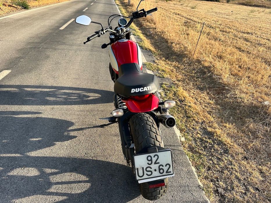 Ducati Scrambler 800cc