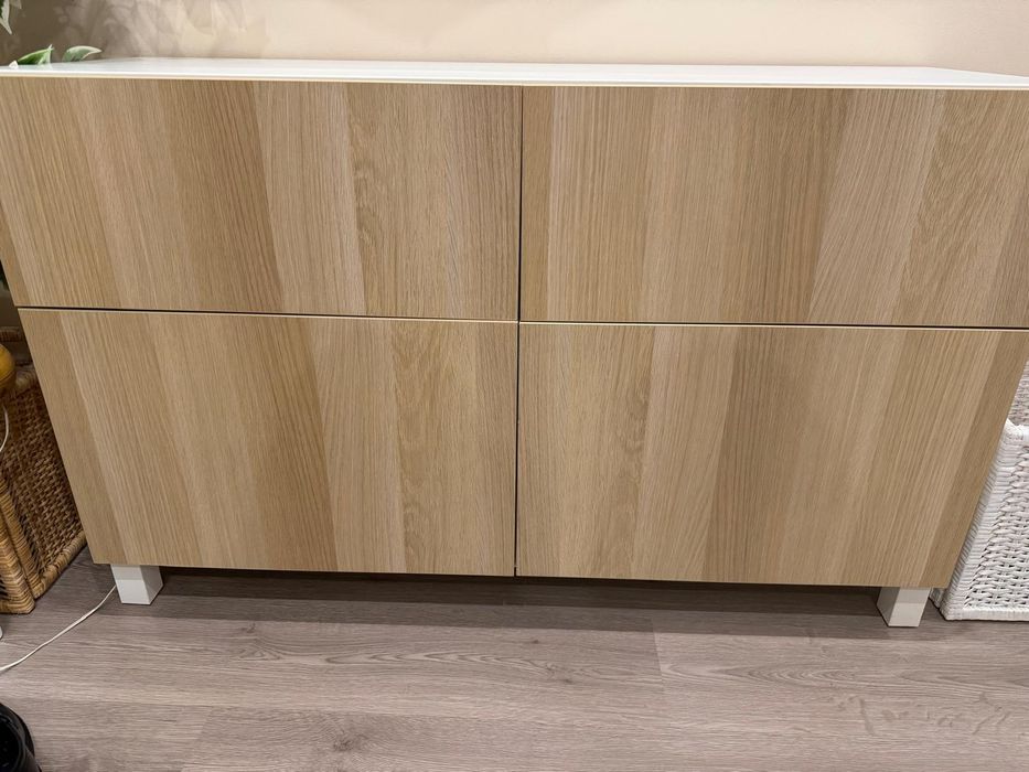 Móvel IKEA Besta cor branco/ portas carvalho