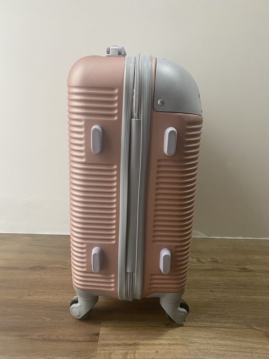 Mala de Cabine Rígida com Rodas e Cadeado
