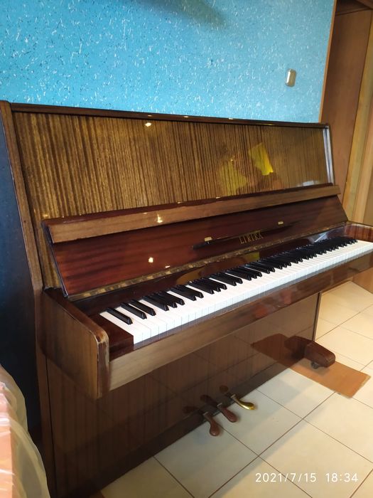 Pianino marki Lirika
