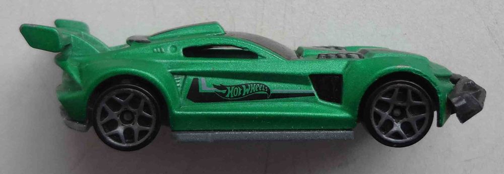 Детская машинка TRACK RIPPER FJV42 Hot Wheels 2017 Малайзия
