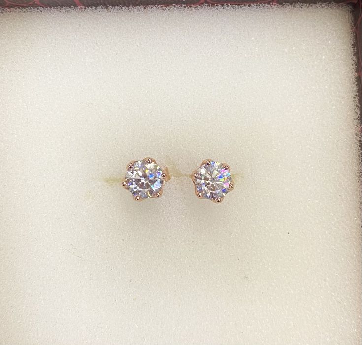 Срібні сережки з діамантами муасанітами 0.5 ct+0.5 ct, позолота 14 К( золото 585 проби, колір нашого золота). Сертифікат!