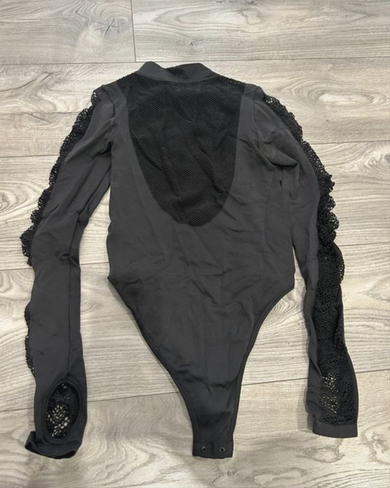 Siateczkowe body ZARA