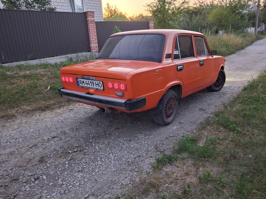 Продам ваз 21013