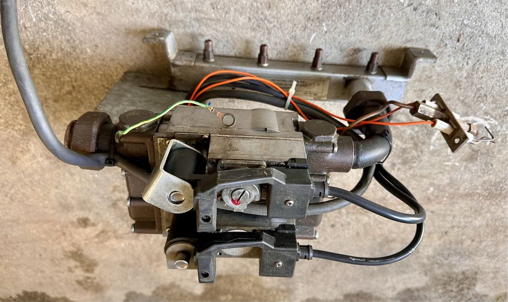 Caldeira roca G100 gas natural 4 conjuntos ( queima)