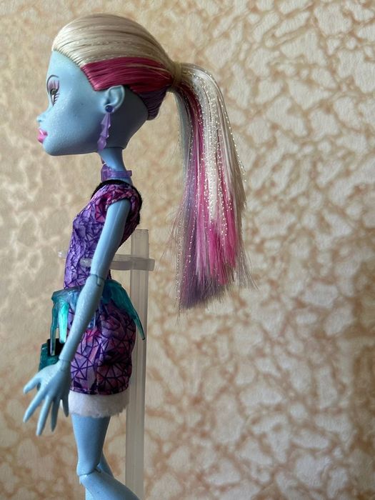 Эбби Скариж Монстер хай