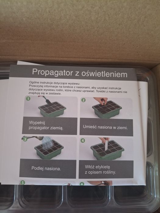 Mini szklarnia domowa