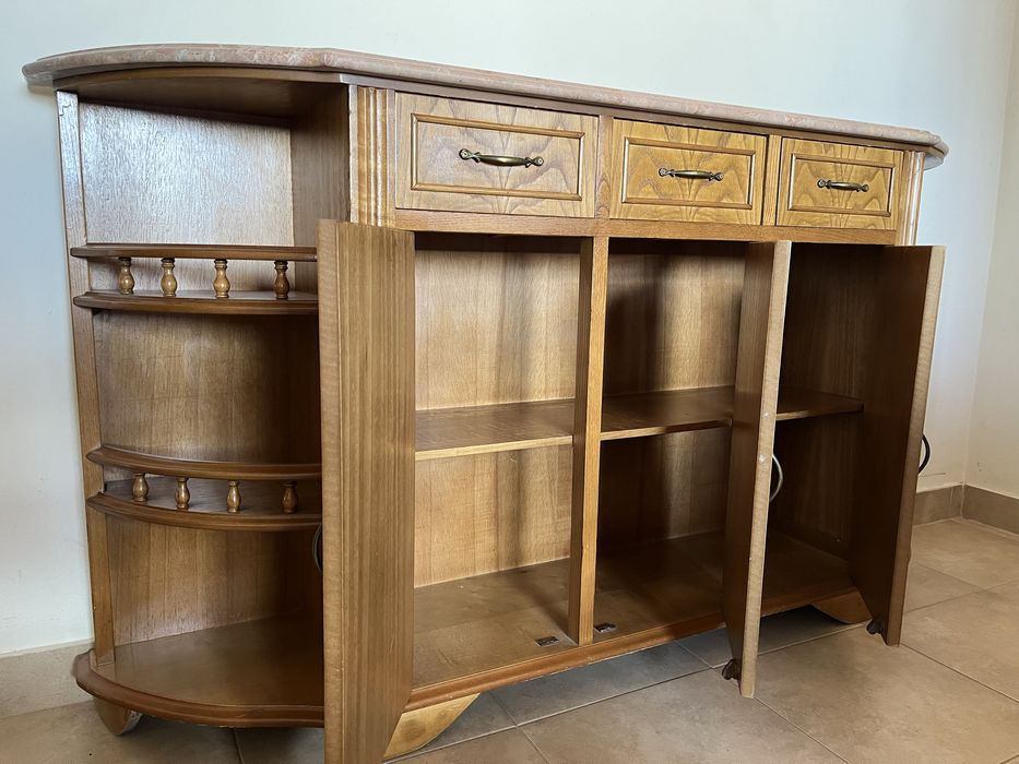 Vendo Sapateira em otimo estado