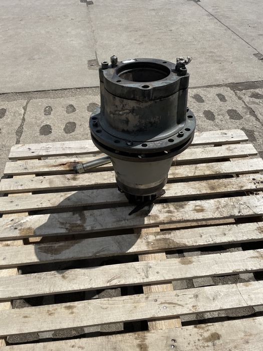 Reduktor obrotu sat 225/240 koparka liebherr a311