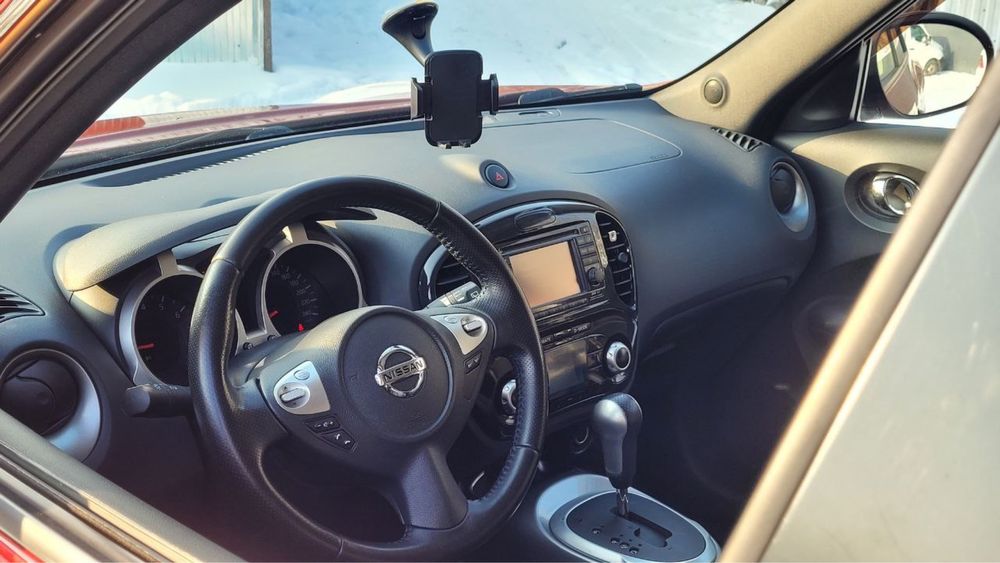 Nissan Juke 2012 1.6 Автомат