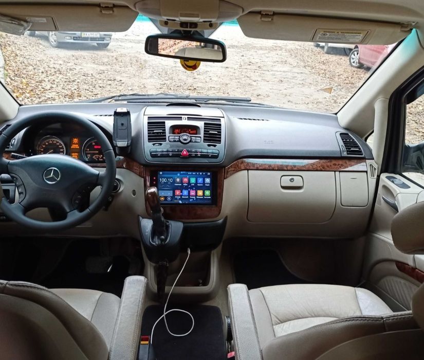 Mercedes-Benz Viano V6