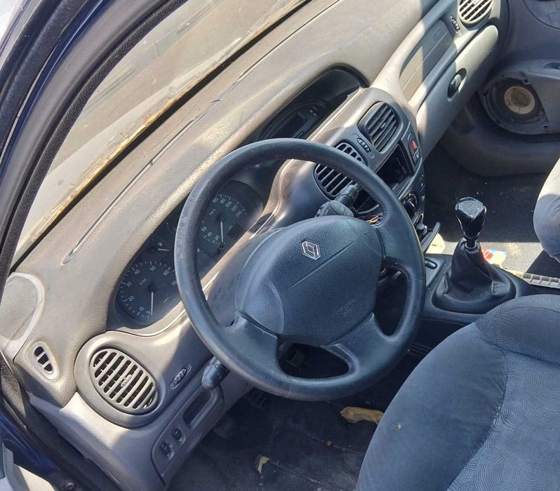 Renault Megane para peças