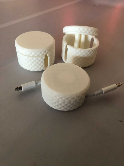 Organizador / Enrolador de Cabos USB e Telemóvel (Impressão 3D) - NOVO