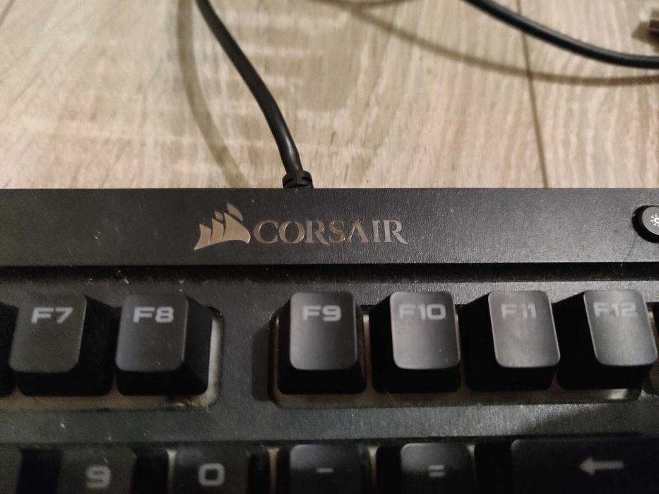 Klawiatura Corsair K68 RGB