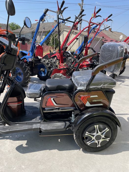 Доставка безкоштовна акумуляторний трицикл Їдемо 800W баланс трініті.