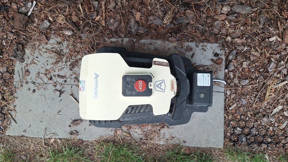 Robot koszący Ambrogio L15 Deluxe