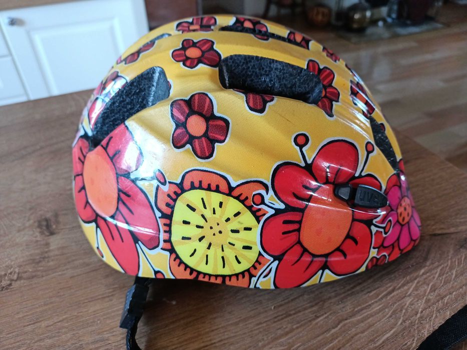kask rowerowy dziewczęcy Uvex 5-7lat