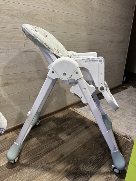 Стульчик для кормления Bambi