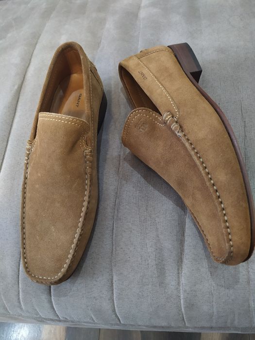 Лофер Sebago  40,5-41 2400нові, лофер Gant 41   800,  Casbia італ крос 41-42 4000 гр  черев Джон Вайт 43 1400 челси 41 950гр,Карло Пазолин 44-45 800гр