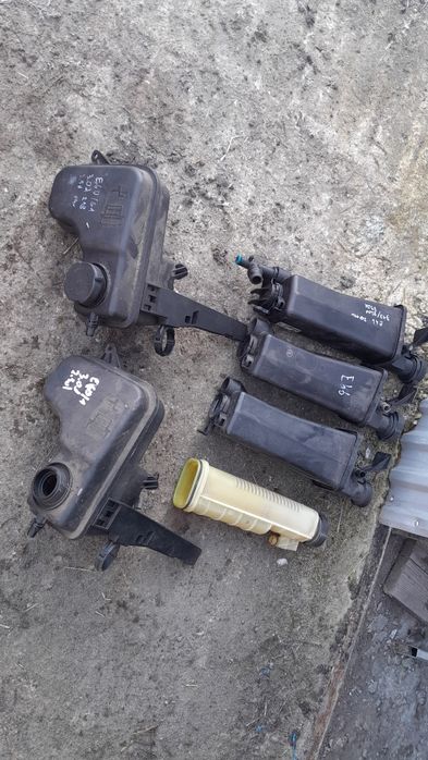 Zbiorniczek plynu bmw e60/61 e46 e83 e39 e38 e36