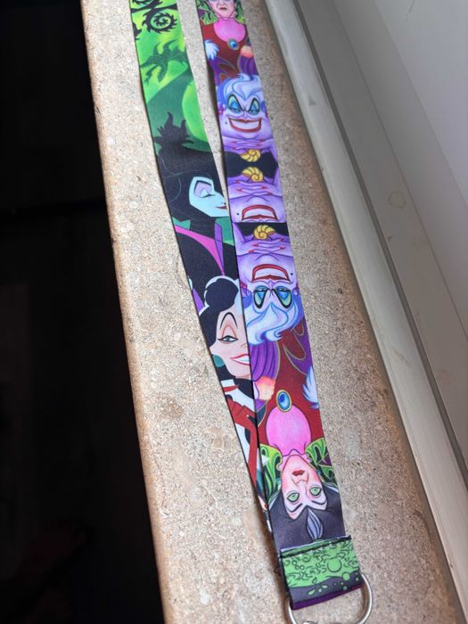 Fita Porta-Chaves / Porta-Cartões – Vilãs da Disney