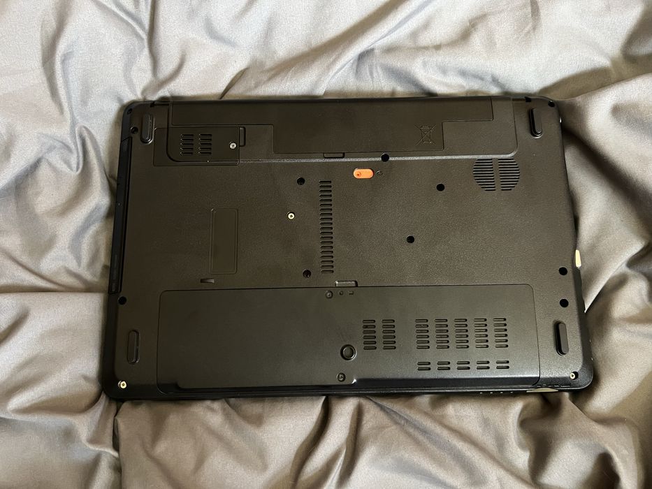 Ноутбуки Acer и Asus. Читайте описание.