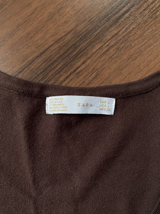 Brązowa długa elastyczna sukienka ala sweter na zimniejsze dni Zara