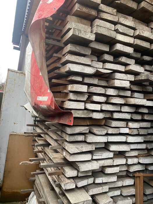 drewno dębowe sztapel