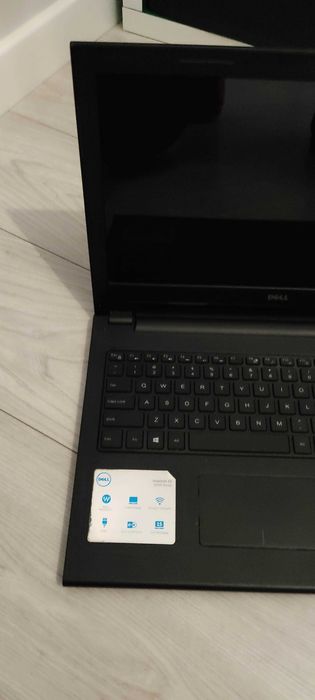 Laptop Dell Inspiron 3543 i5-5200U/8GB/500/Win8 GF820M