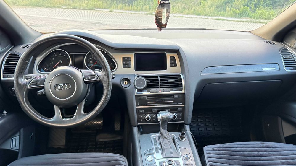 AUDI Q7 Prestige 2014