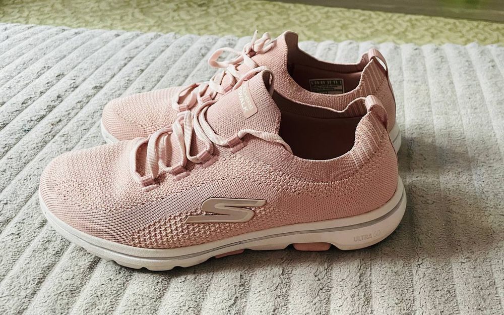 Кросівки Skechers Go Walk Air-Cooled Goga Mat, рожеві, розмір 39