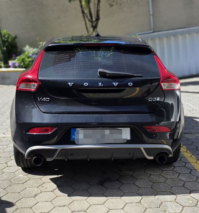 Volvo V40 Rdesign