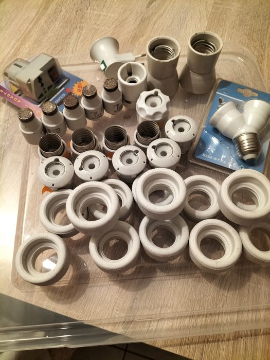 Oprawki ceramiczne, główki bezpiecznikowe,rozdzielacz, przejściówka