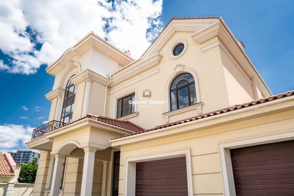 Будинок преміум-класу в КМ «Королівські Сади» / 600 м² / 7 соток / Закрита територія