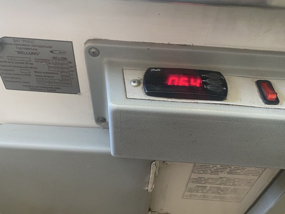 Хододильник у продуктовий магазин камера 2шт