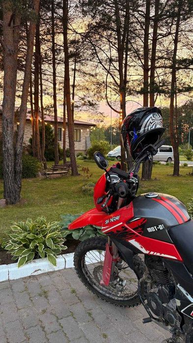 Продам мотоцикл 250 кубов