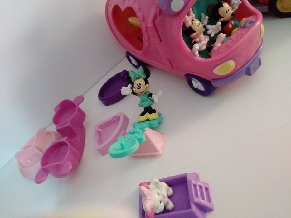 Lote Disney 4 figuras carro bombeiros + caravana
