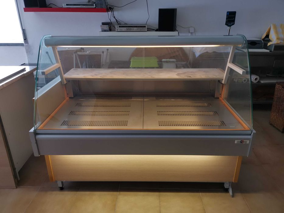 Mega Oferta — só 499 €! Balcão de pão em excelente estado