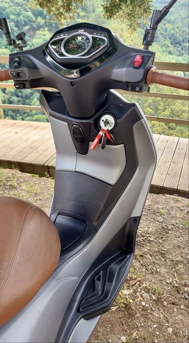 Sym HD300 (como nova)