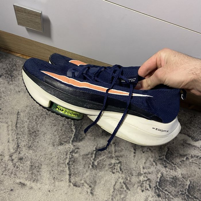 Косівки бігові alpha fly nike