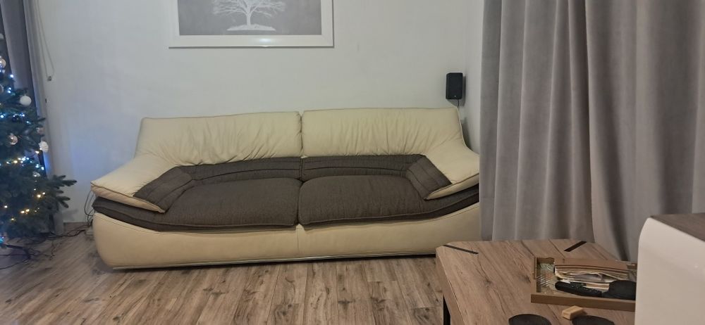 Dwie Sofy skórzane  2 i 3 osobowe Vinotti