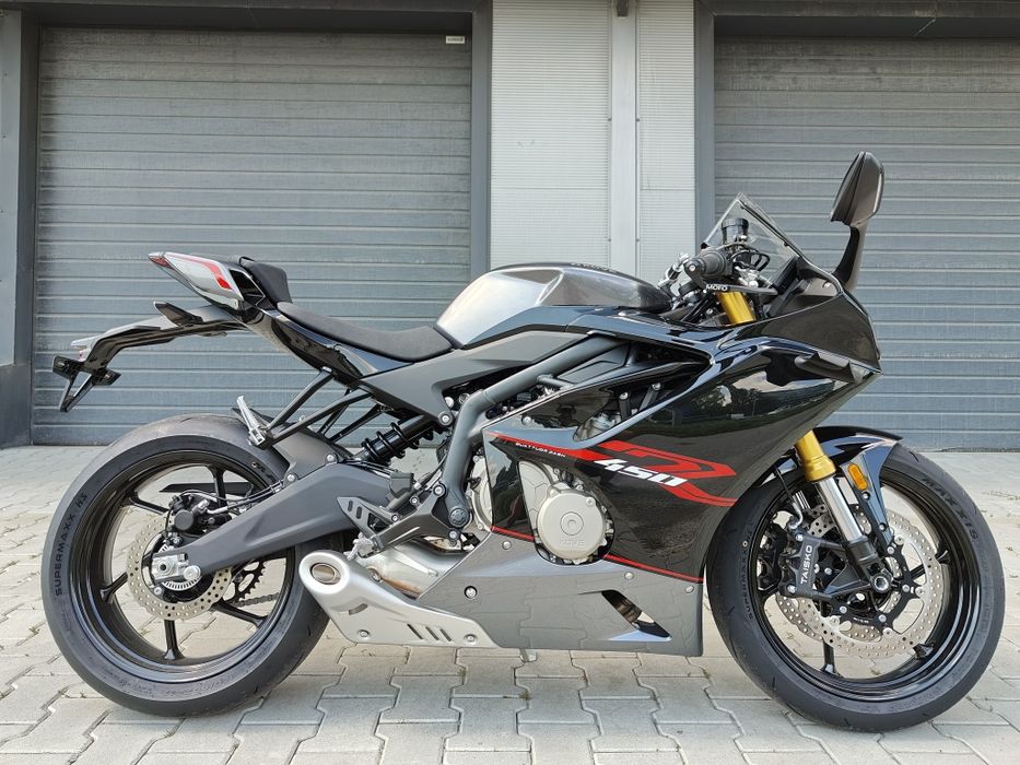 В наявності! Спортивний мотоцикл Kove 450RR PRO