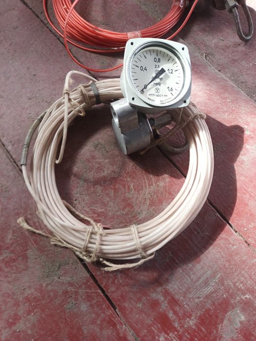 Продам манометр МТП 60