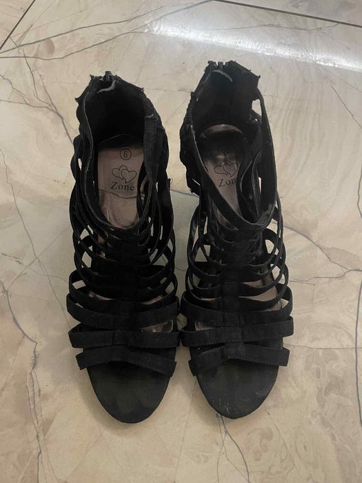 Buty czarne zamszowe (używane)