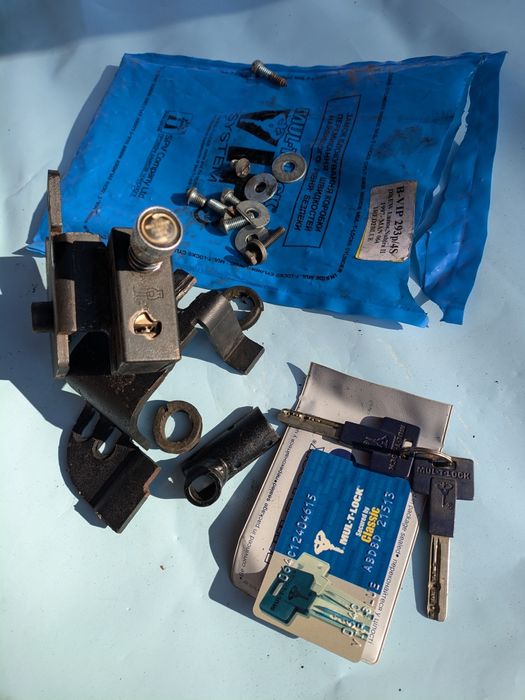 Mul-T-Lock на руль та  КПП Ланос Сенс Комплект повний. Два ключі.Карта