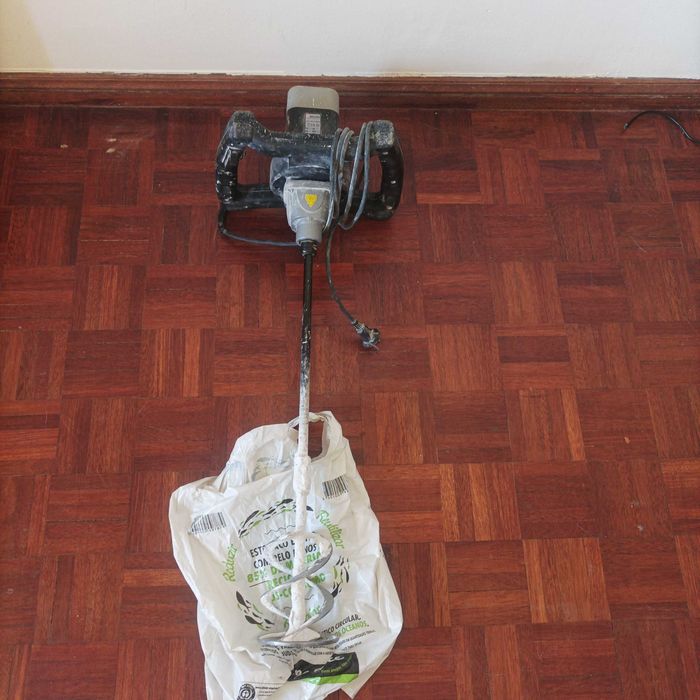 Misturador para estucador e pintor